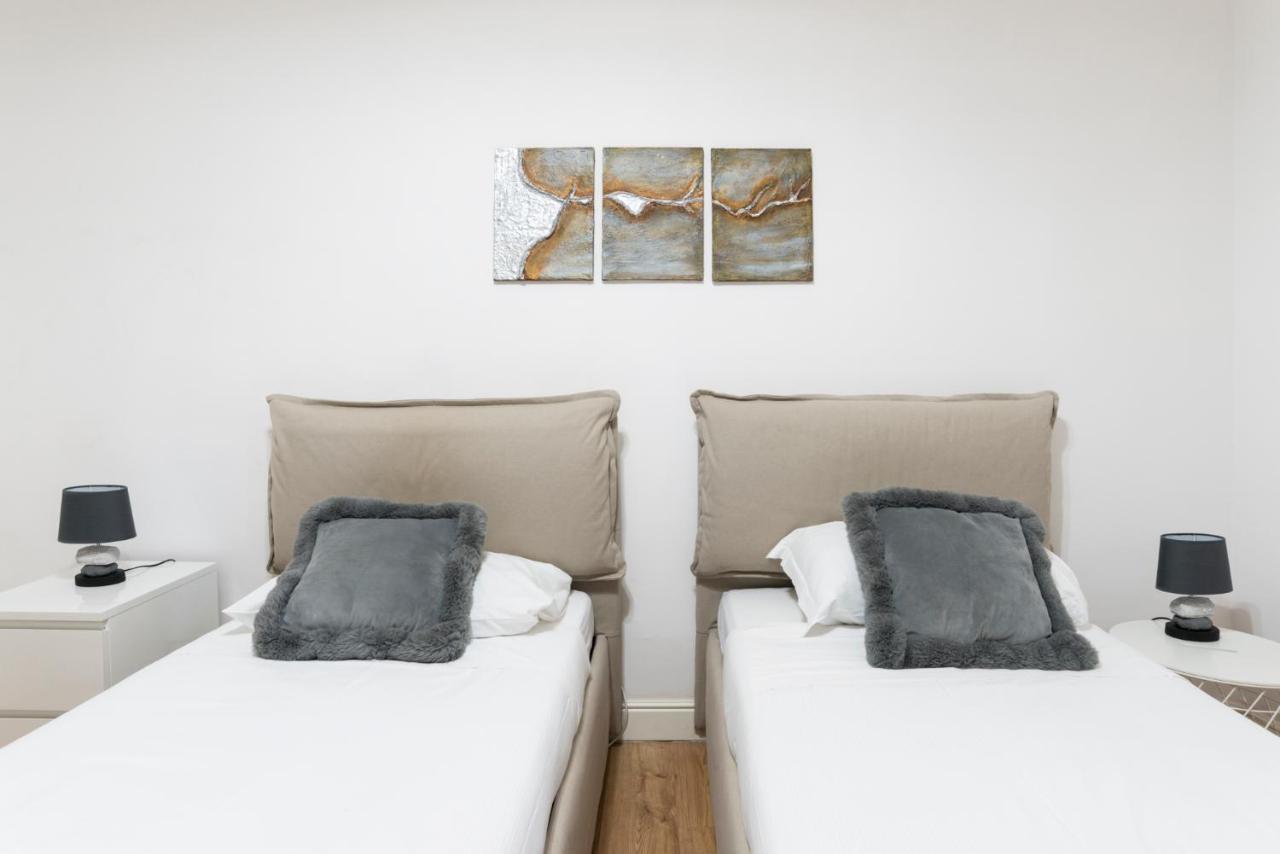 Tiber Majesty 25 Piazza Del Popolo Apartment โรม ภายนอก รูปภาพ