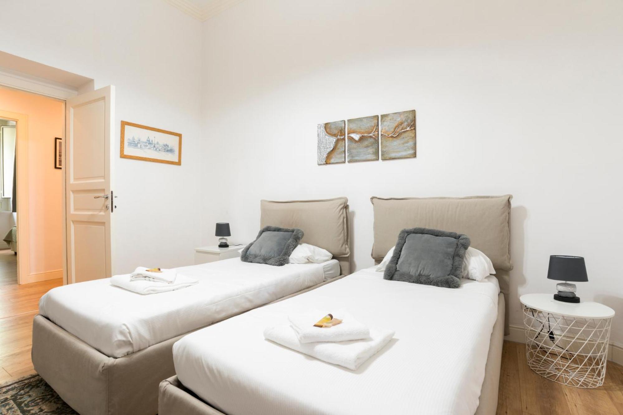 Tiber Majesty 25 Piazza Del Popolo Apartment โรม ภายนอก รูปภาพ